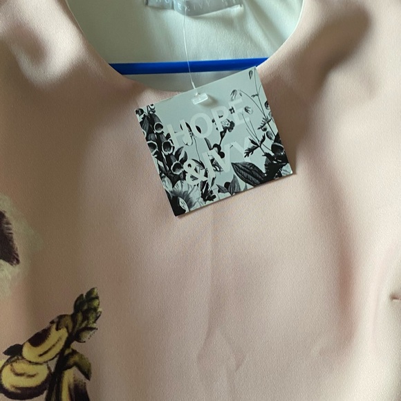 Hope and Ivy 2 in 1 Pencil Dress with Placement Floral by ASOS - Picture 5 of 6